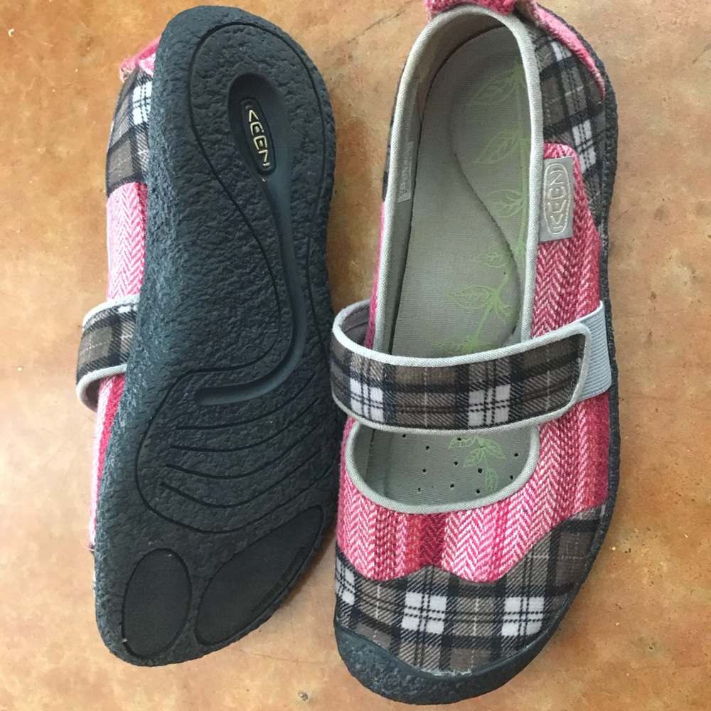 Keen plaid Mary Jane shoes